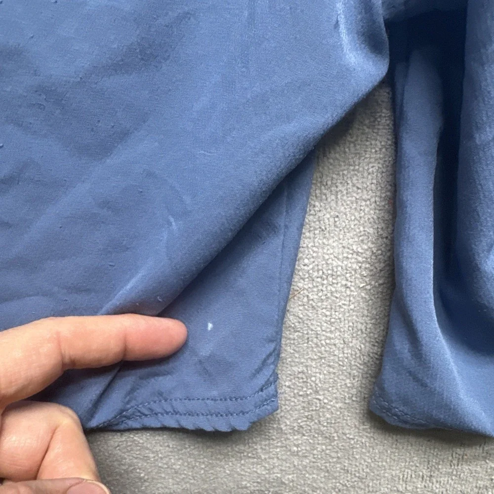 Vineyard Vines small discoloration